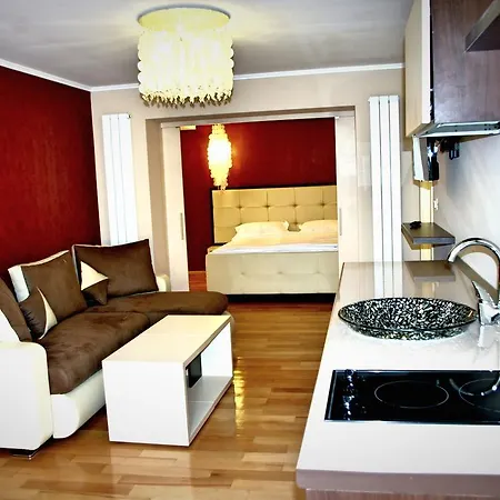 Sanctuary Villas Hotel *